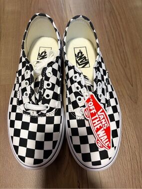 Vans Checkerboard platform lace up Sneakers - Black and White